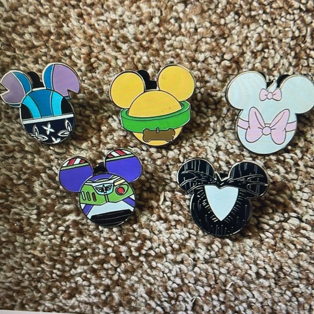 Bundle of 5 Disney Mickey Mouse Icon pins